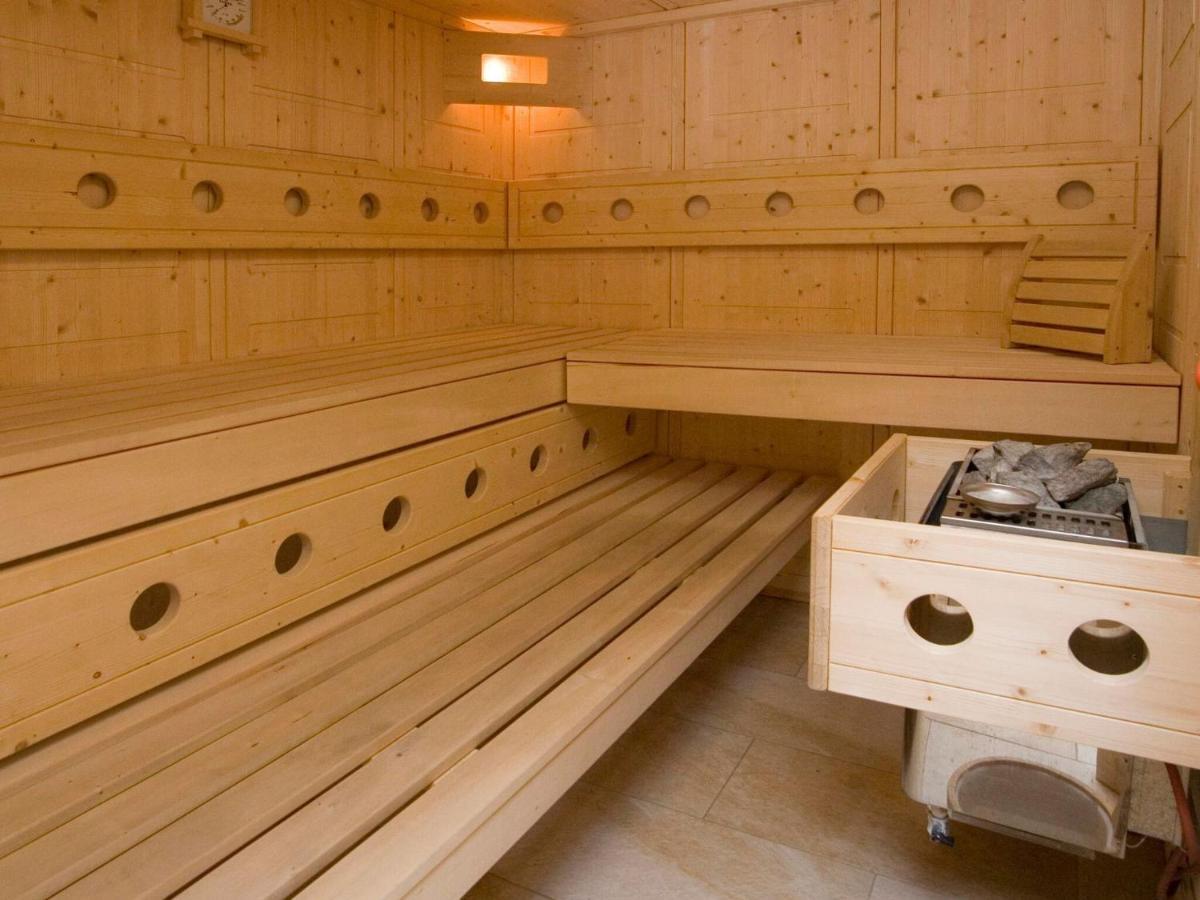 Chalet In Annaberg-Lungoetz With Shared Sauna Villa Exteriör bild