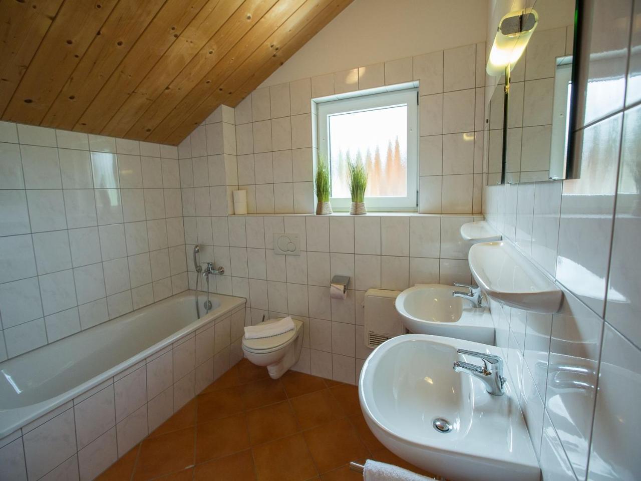 Chalet In Annaberg-Lungoetz With Shared Sauna Villa Exteriör bild