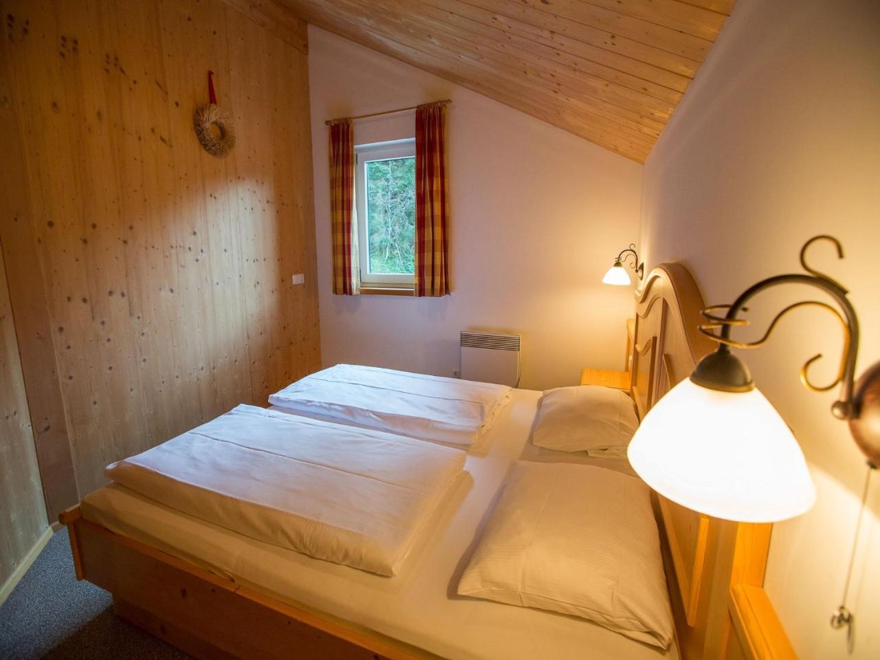 Chalet In Annaberg-Lungoetz With Shared Sauna Villa Exteriör bild